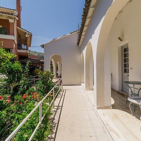 Lena Kassiopi Apartments Buitenkant foto
